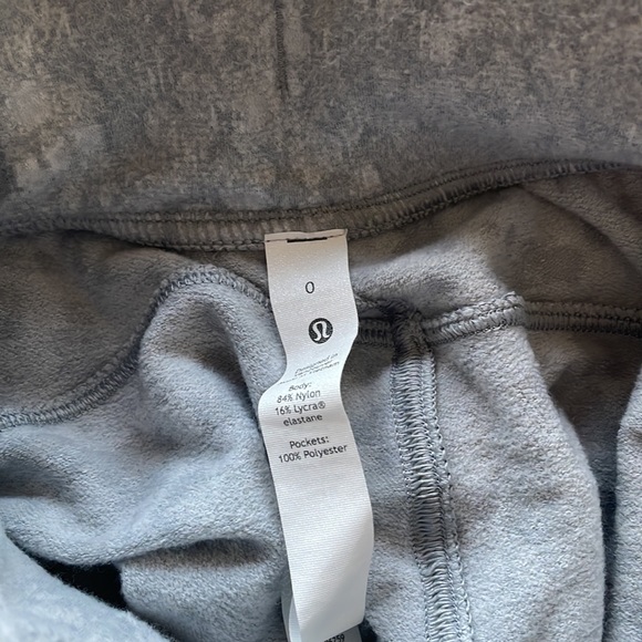 Lululemon joggers! Size 0! - Picture 6 of 6